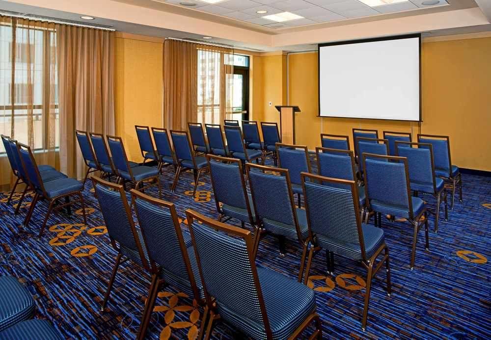 Отель Courtyard By Marriott Washington Capitol Hill/Navy Yard Экстерьер фото