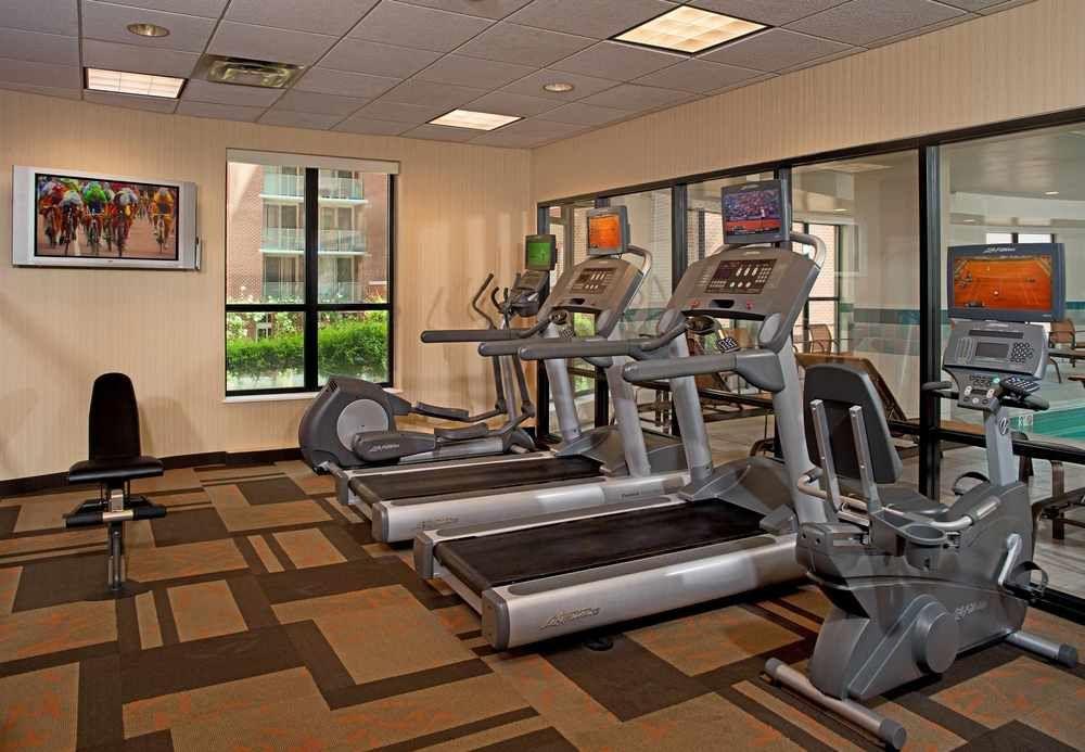 Отель Courtyard By Marriott Washington Capitol Hill/Navy Yard Экстерьер фото