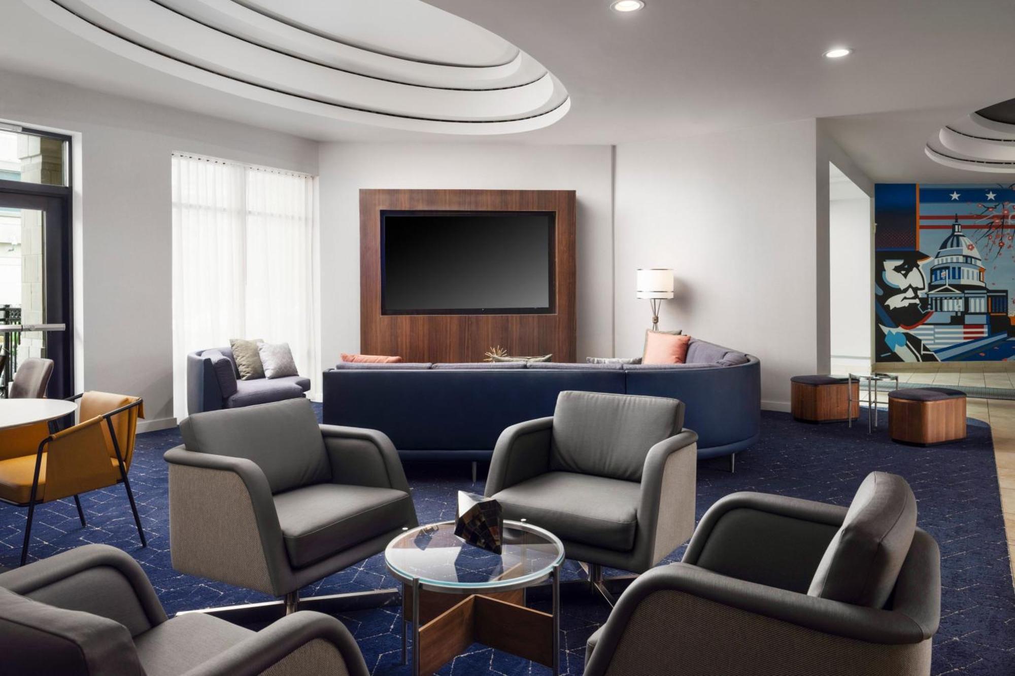 Отель Courtyard By Marriott Washington Capitol Hill/Navy Yard Экстерьер фото